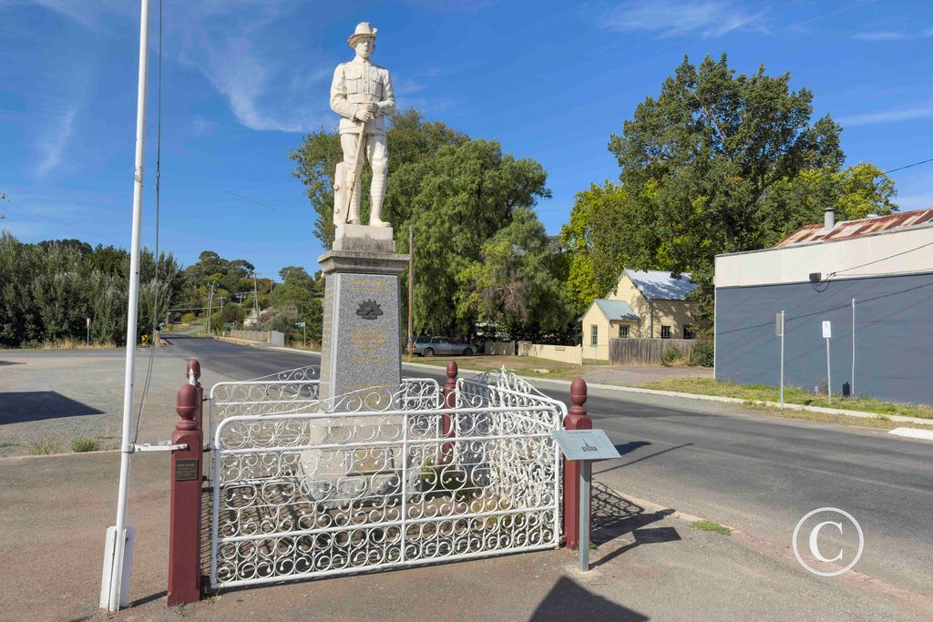 25 Flood Street, CLUNES