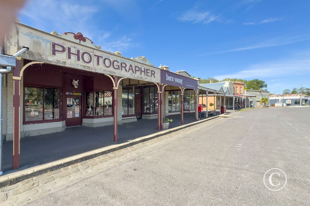25 Flood Street, CLUNES
